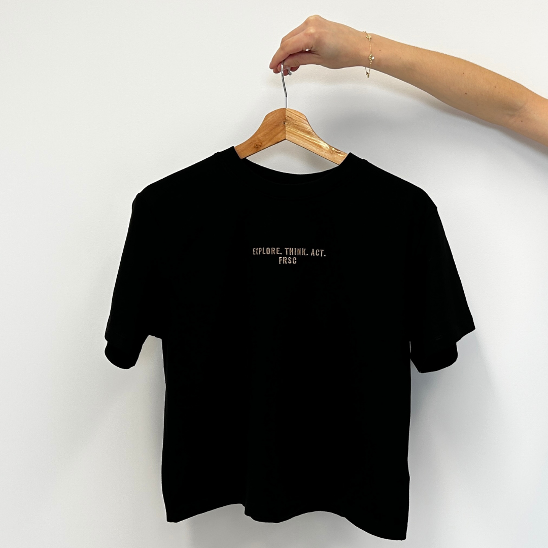 Koszulka czarna damska z napisem